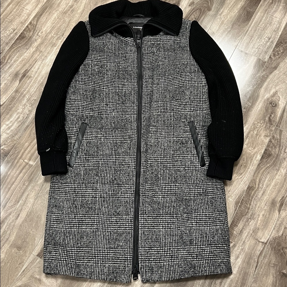🔥🔥MACKAGE – Knit Trim Down Coat
CHECK / L